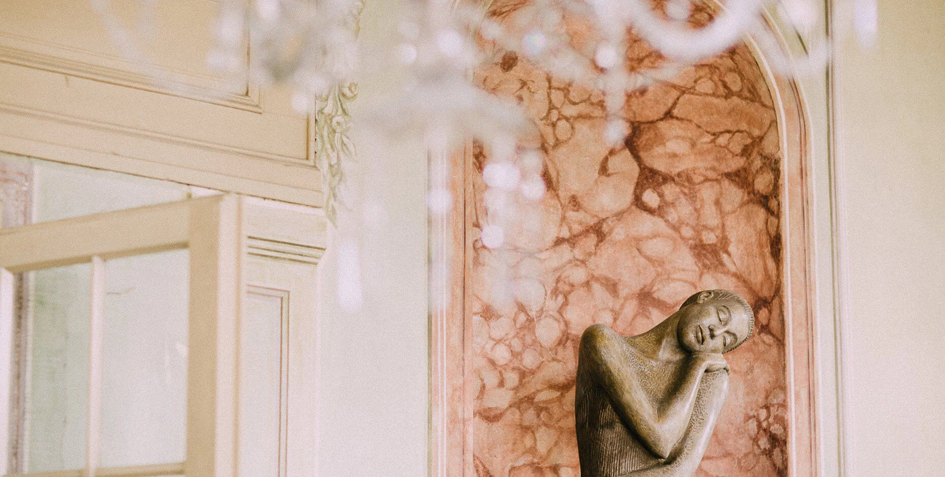 restaurant_header_3-1-1860x940